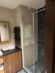 Woodside AS family apartment