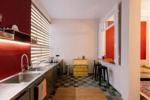 Historic Sea View Apartment, Downtown Thessaloniki