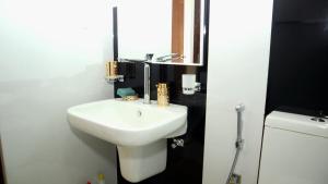 Fully Furnished 3BR Tourist House in Golf Resort Apartments