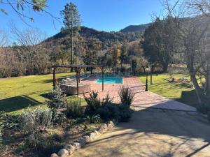 Masía Can Janet alojamiento rural con piscina privada en plena naturaleza