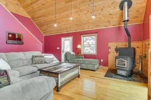 Snowmobiling On-Site Secluded Vermont Getaway - Котікук