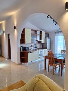 Apartments Romana