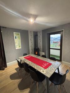 Gite 205 m2, 8pers piscine, jacuzzi, balnéo privatifs