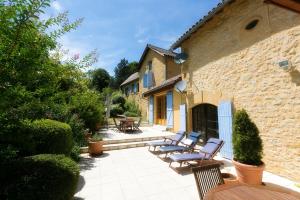 Maisons de vacances Huge Dordogne House, heated pool, 5 acres : photos des chambres