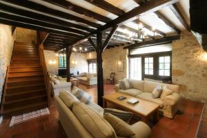 Maisons de vacances Huge Dordogne House, heated pool, 5 acres : photos des chambres