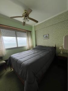 Excelente Depto 2 dormitorios frente y vista al mar playa Varese, Edificio Cabo Corrientes