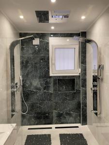 Bubble & Relax- Private Jacuzzi Near Acropolis- Fix Metro 180m