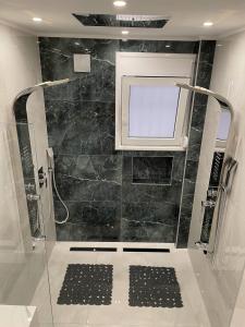 Bubble & Relax- Private Jacuzzi Near Acropolis- Fix Metro 180m