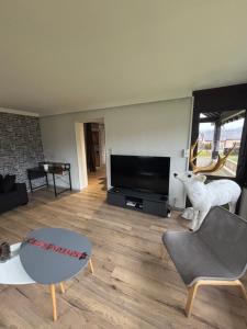 Maisons de vacances Gite 205 m2, 8pers piscine, jacuzzi, balneo privatifs : photos des chambres