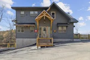 Enjoy the "Calm On The Water" in a Relaxing Luxurious Pool Cabin on the Lake! - 丹德里奇 Enjoy the "Calm On The Water" in a Relaxing Luxurious Pool Cabin on the Lake! - 丹德里奇