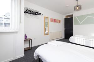 3BR, Leamington Spa, Central, Driveway, WiFi