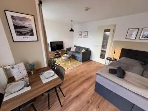 Helles, modernes 1R Apartment mit Balkon, Parking und Streaming - Gartenstadt Hopfengarten