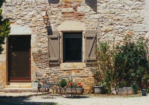 B&B / Chambres d'hotes Domaine de Labarthe Maison d'hotes : photos des chambres