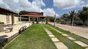 Casa de praia em Paracuru - Ceará - arejada com piscina