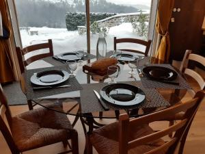 Chalets Le Refuge : photos des chambres