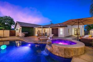 Amazing 5BR Villa with Heated Pool
