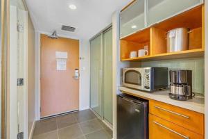 Ala Moana 2228 Studio Mountain View