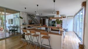 Villas Wooden house with indoor pool : photos des chambres
