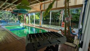 Villas Wooden house with indoor pool : photos des chambres