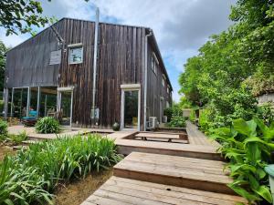 Villas Wooden house with indoor pool : photos des chambres