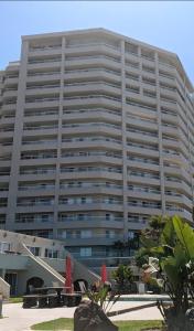 Luxury Oceanfront Penthouse with Pools, Jacuzzis and Spectacular Ocean Views