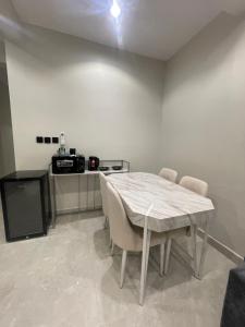 شقة فاخره غرفة وصاله الفلاح