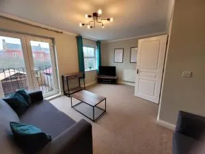 Hebden - Spacious Home - Garden - Free Parking - Hannington