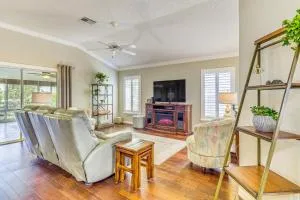 Near Golf Courses Home with Sunroom in The Villages - Summerfield