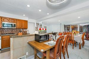 Sanctuary-5BR Home for Extended Stays & Family Comfort