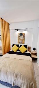 Central Modern apartment