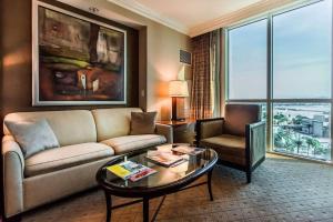 Stunning MGM Studio Strip View 16611