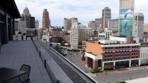 American Inn & Suites Metro Airport