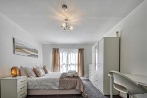 Central Nottingham 3 bed house with Driveway