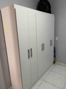 Casa nos fundos a 50 metros do mar!