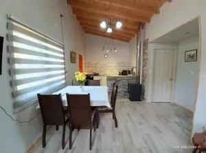 Casa para 4 o 5 personas en Llifen a metros de Supermercado farmacia panaderias y playas - Riñinahue