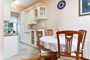 Apartment Ružmarin
