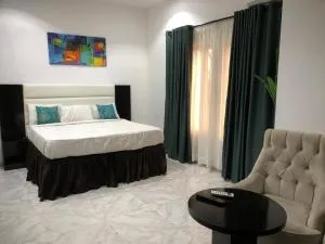 Pantherluxe - Sangotedo