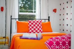 Walnut, 3BR Townhom Near Downtown, Beach and Wineries