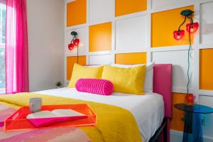 Walnut, 3BR Townhom Near Downtown, Beach and Wineries