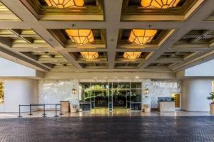 MGM 1BR Mountain View Balcony 28802