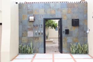 Modern 3-Bedroom Retreat in Ajijic-Walk To Everything-Gym-Pickleball-Golf Cart