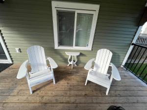 King and Queen rooms -J&J Chilliwack