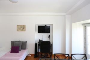 Quiet Prince Apartments