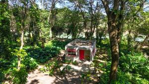 REFUGIO Nature meets Luxury