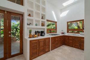 Modern Tropical Villa in Bacalar