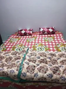 Krishna Home Stay - Muthiganj