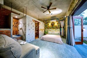 La Rocca An Bang Beach