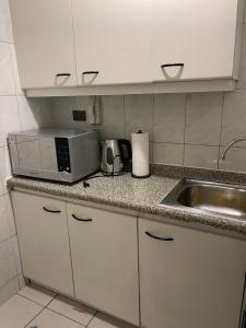 Estudio 2 Personas Las Condes