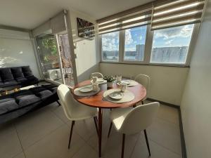 Moderno y acogedor departamento