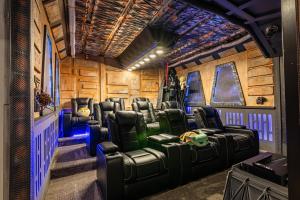 Disney Dream House com 12 Themed Bedrooms 5851